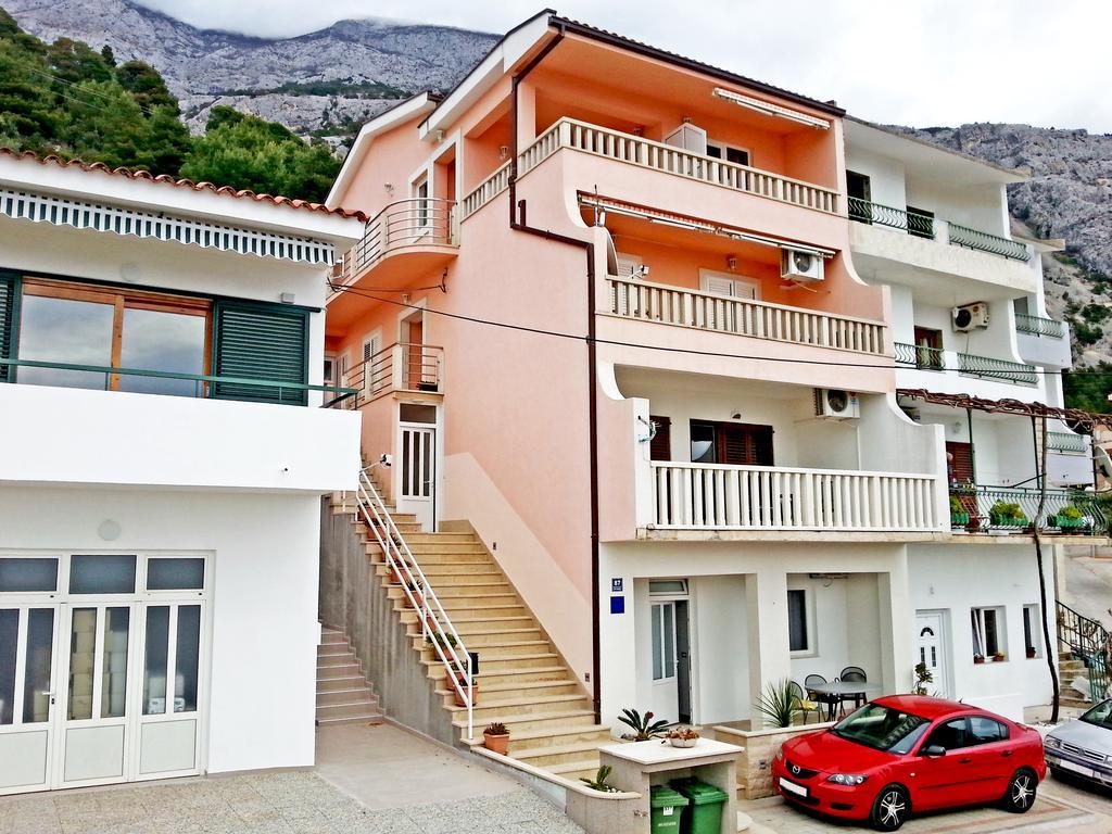 Apartments Emilija Makarska Rom bilde