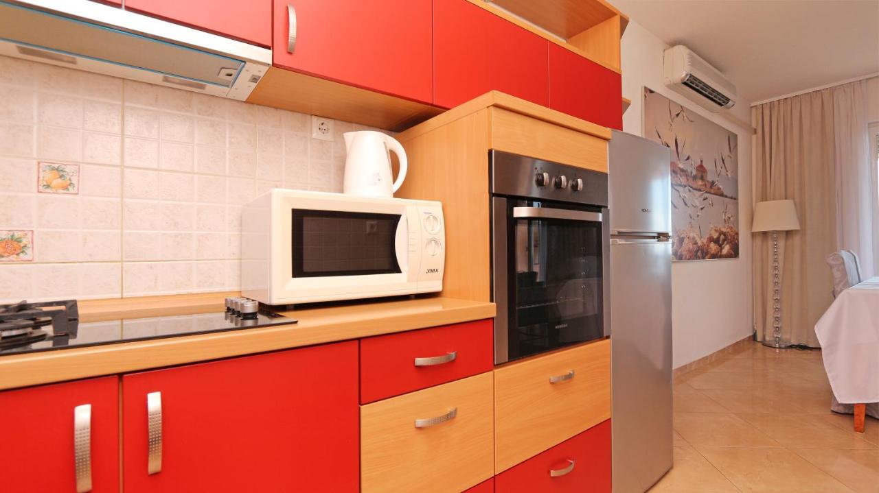 Apartments Emilija Makarska Eksteriør bilde